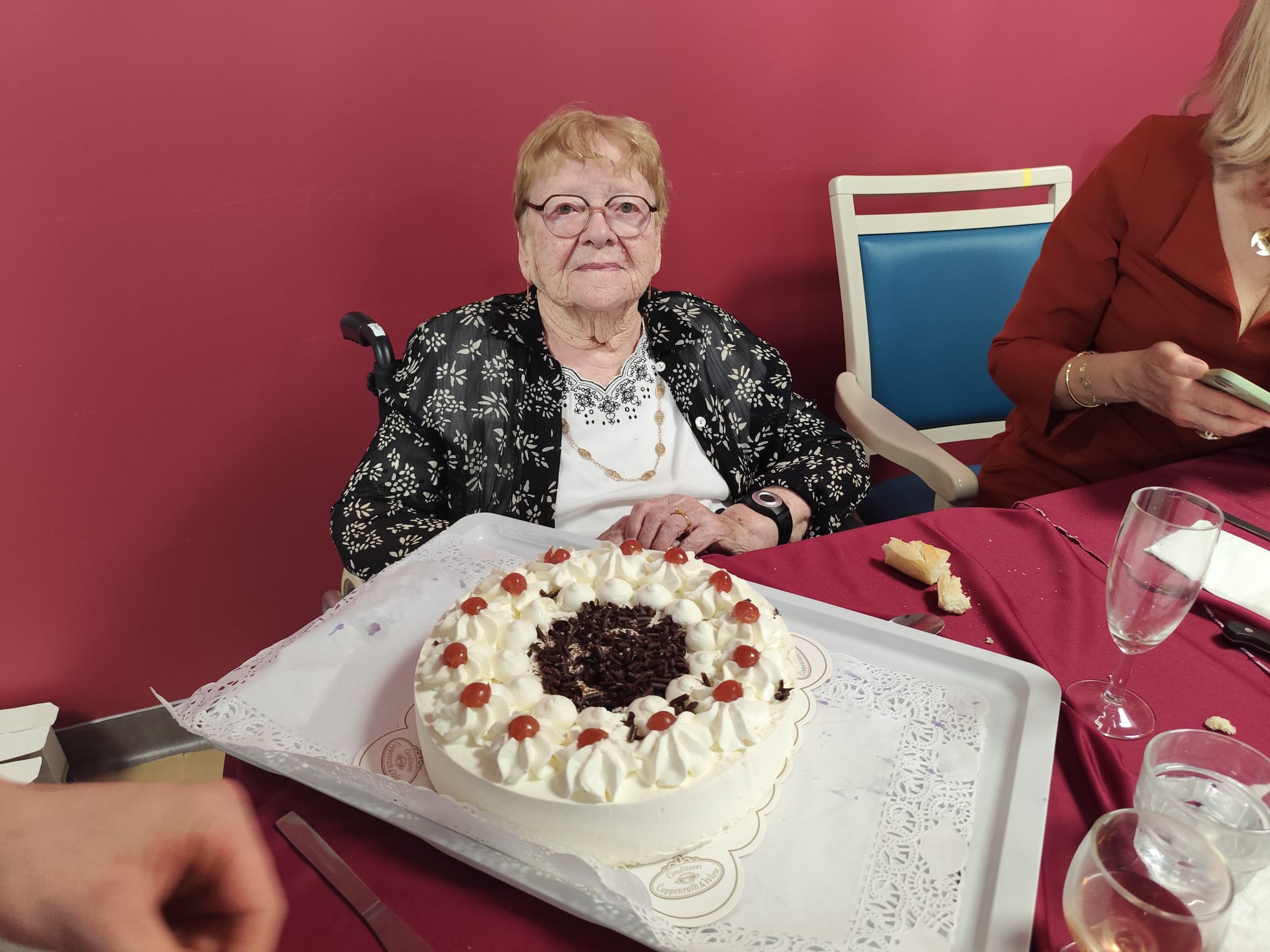 Les 100ans de Madame NOBLOT ont été fétés à l'EHPAD en présence de ses proches - 190225