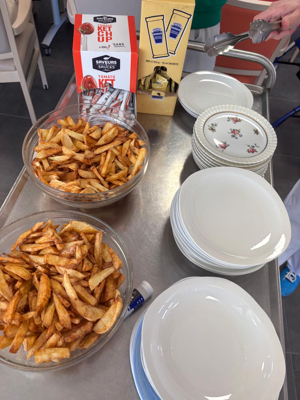 Après-midi frites maison Mercredi 1er octobre 2025 aux Jardins Voltaire 