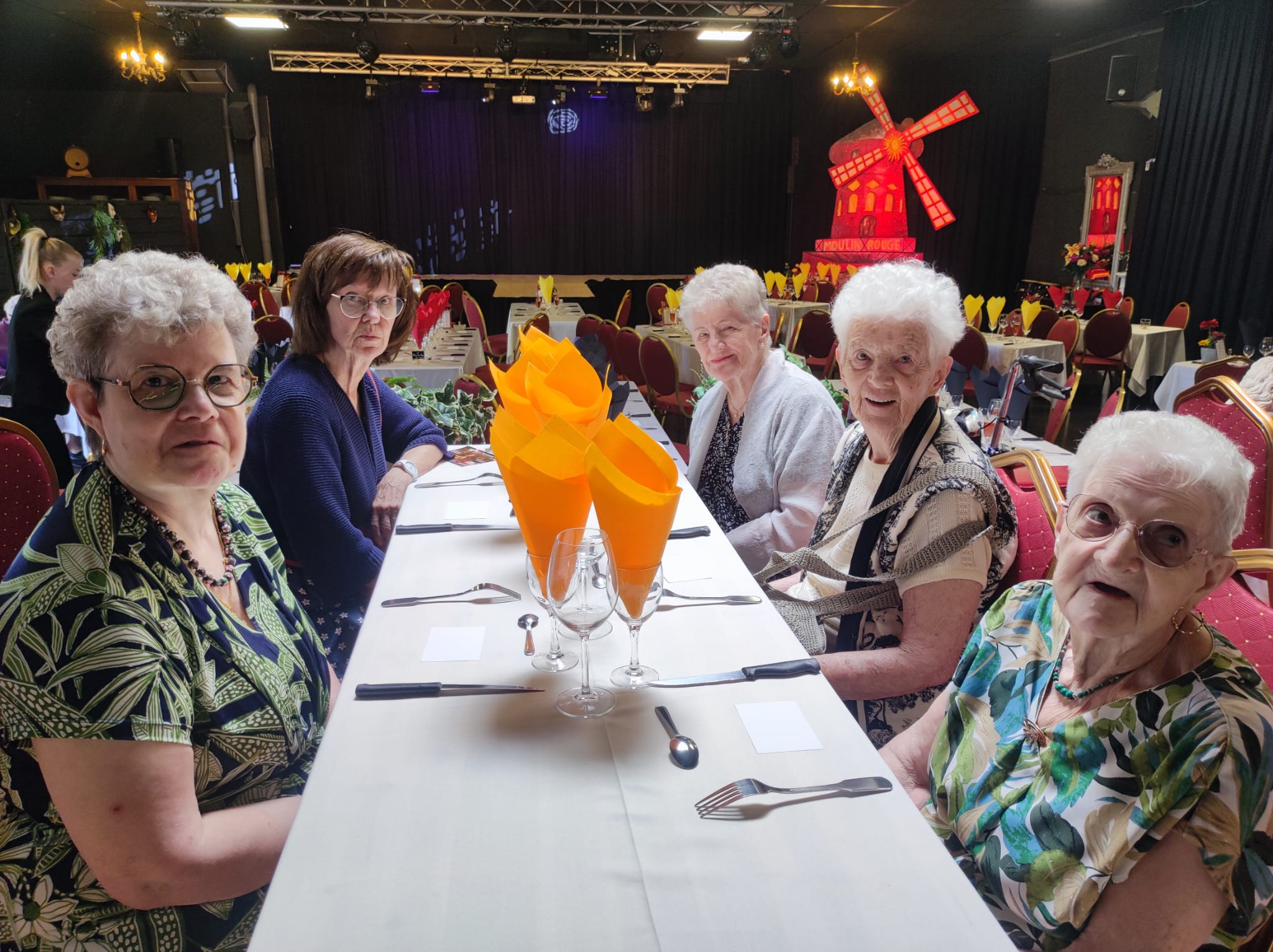 Sortie aux Cabaret l'Escapade avec les résidents de l'EPCAPA 03092026