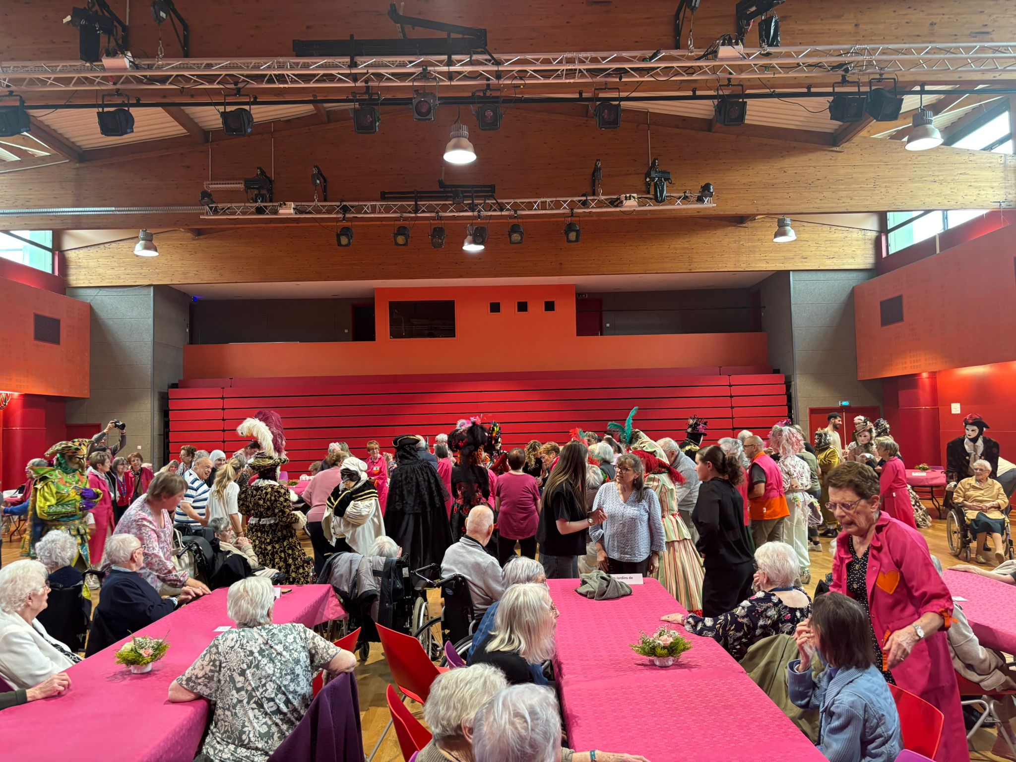 Sortie à l'après-midi récréative des Blouses Roses 28 mai 2025