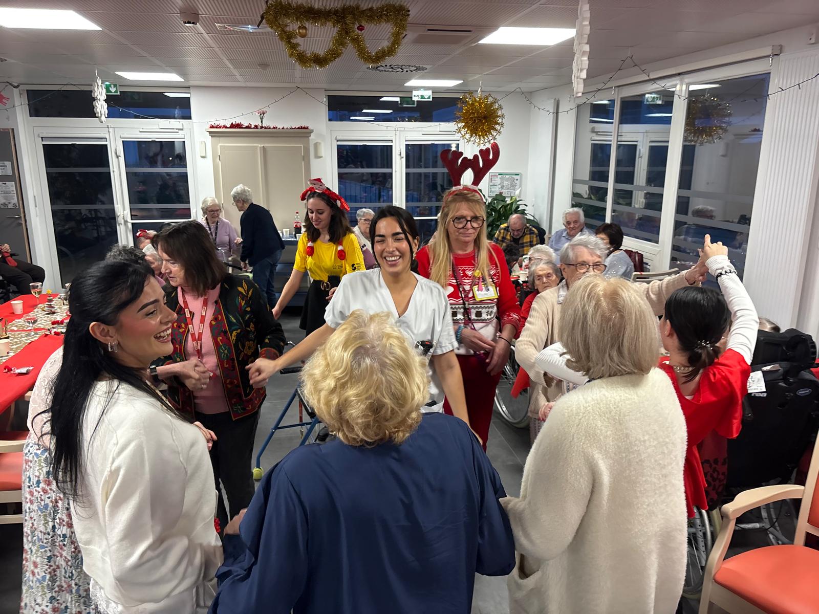 Goûter de Noël aux Jardins Voltaire