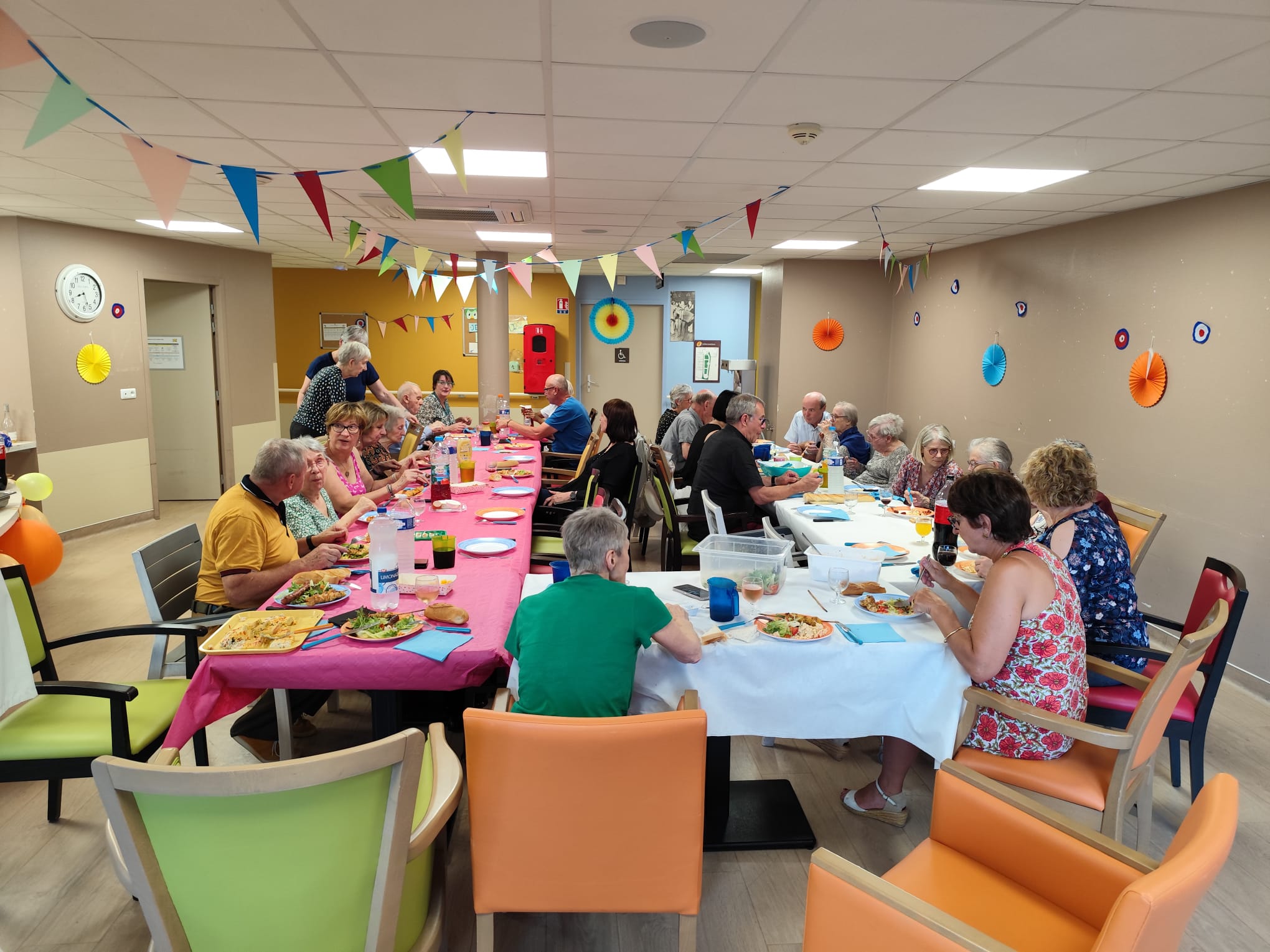 Barbecue avec les familles des résidents à l'unité protégée des Bégonias - 110724