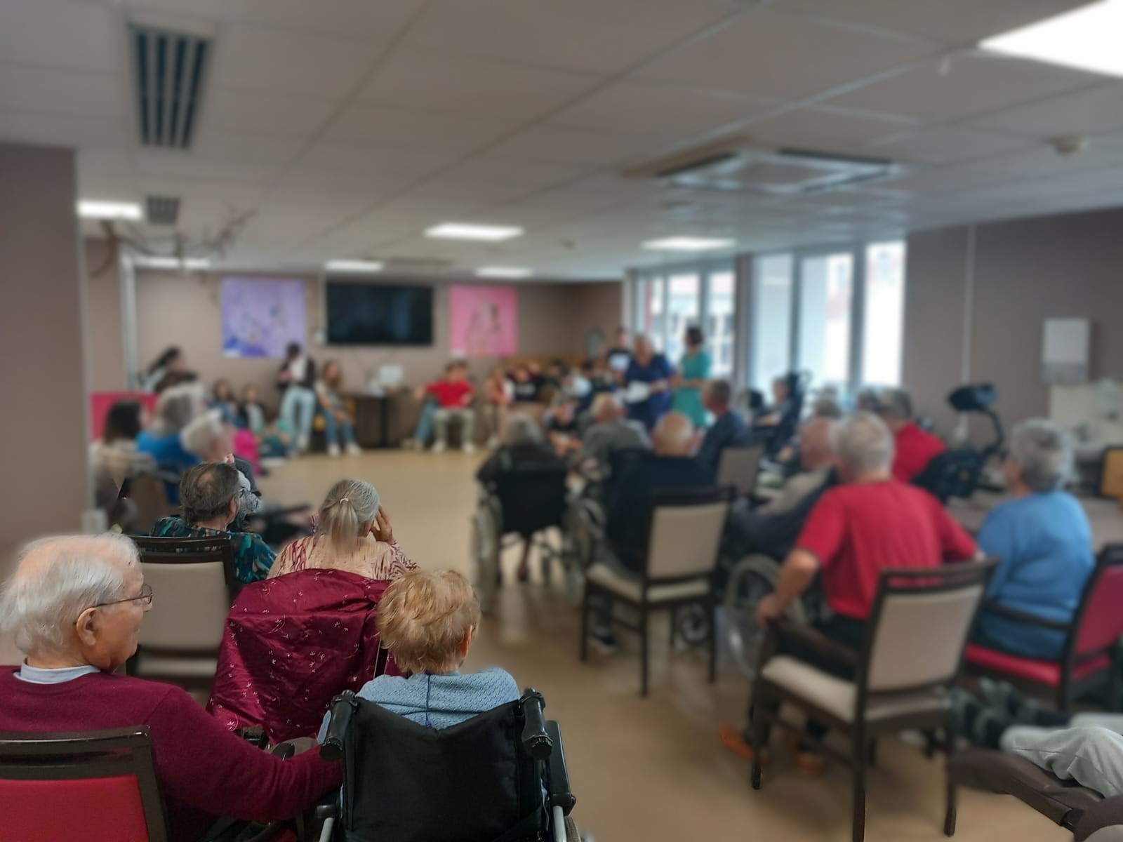 Rencontre avec des élèves d'une classe de 5ème aux Bégonias autour de la lecture - 210624
