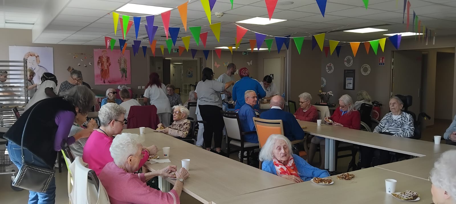 Après-midi gaufres  Mardi 7 octobre 2025   EHPAD des Bégonias