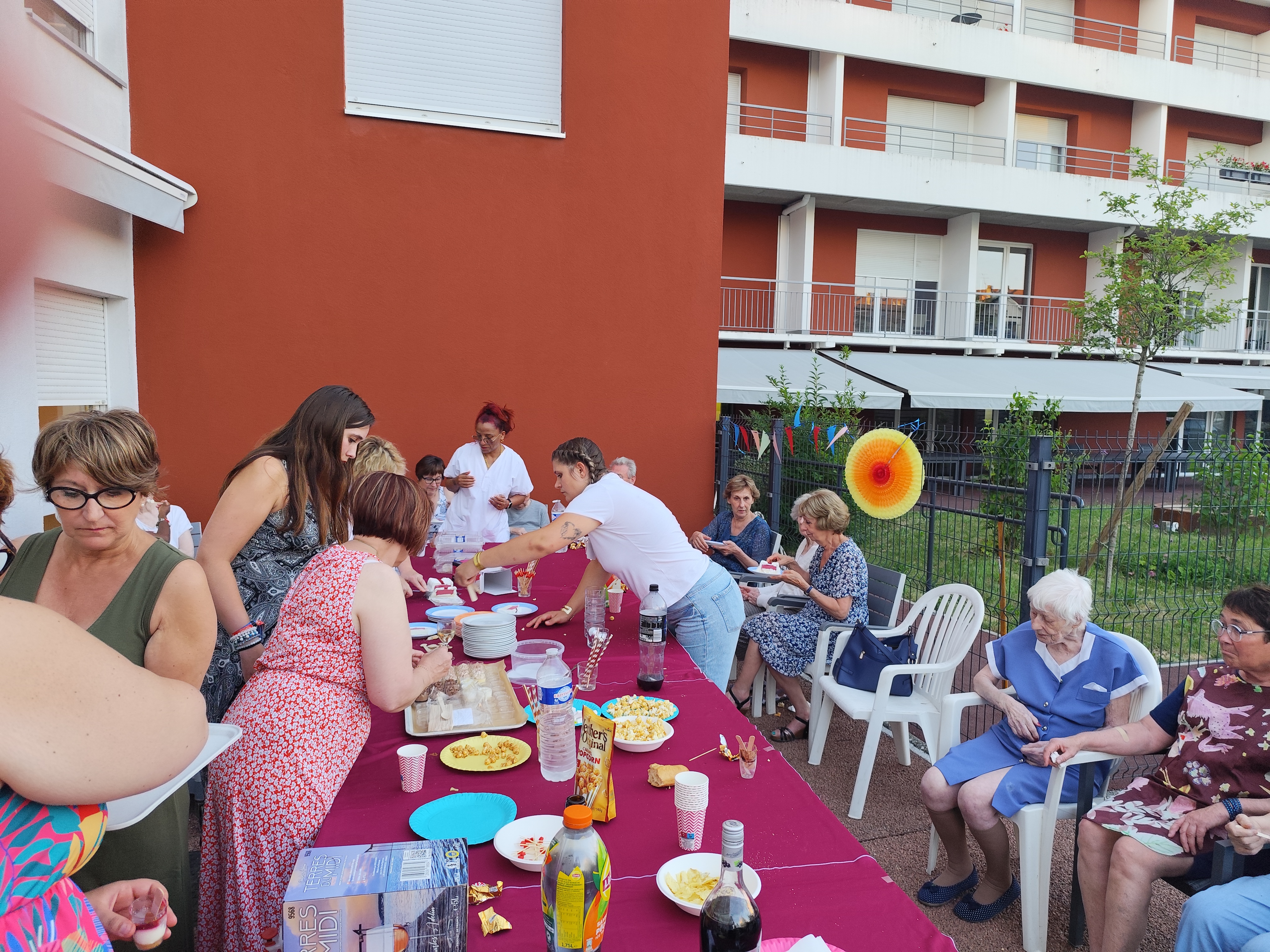 Barbecue des familles à l'unité protégée des Bégonias - 180625